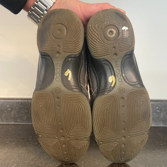 Ecco Suede Walking Shoes - Size 38 - Picture 7 of 8